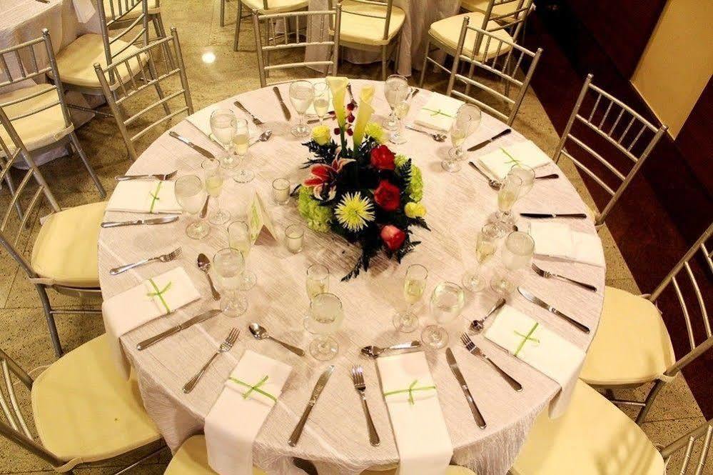 Torres De Alba Hotel & Suites ปานามาซิตี้ ภายนอก รูปภาพ
